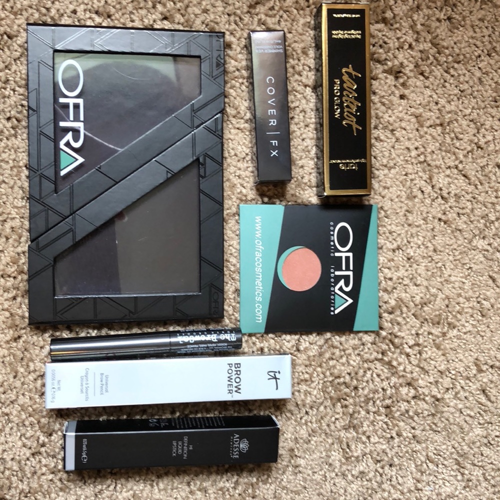 Assorted make-up bundle